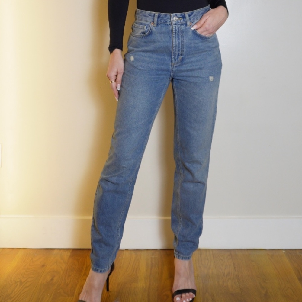 Urban Outfitters Classic MOM Denim Straight Leg Jeans